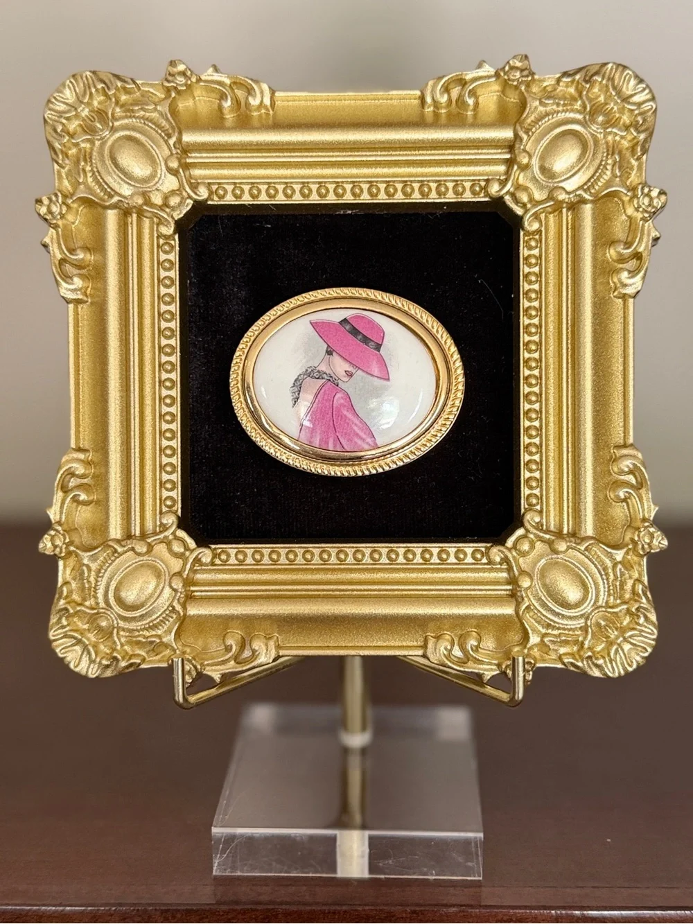 Vintage Style Lady Mini Framed Art Black Velvet Gold Frame 4x4